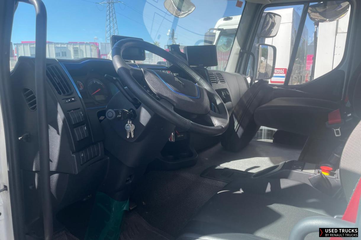 Renault Trucks D Wide 