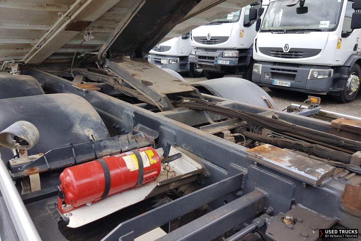 Renault Trucks Premium Distribution 340