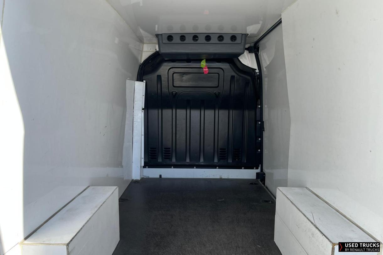 Renault Trucks Master 150