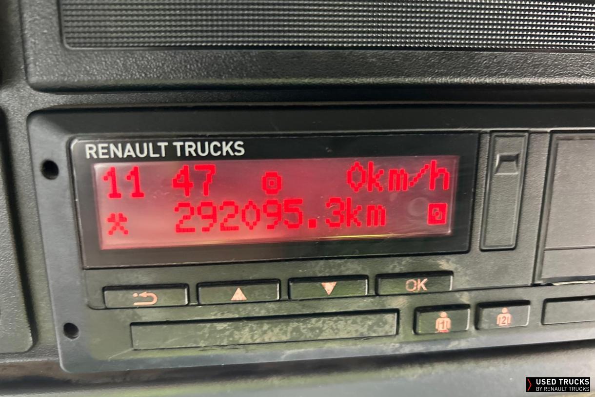 Renault Trucks D Wide 320