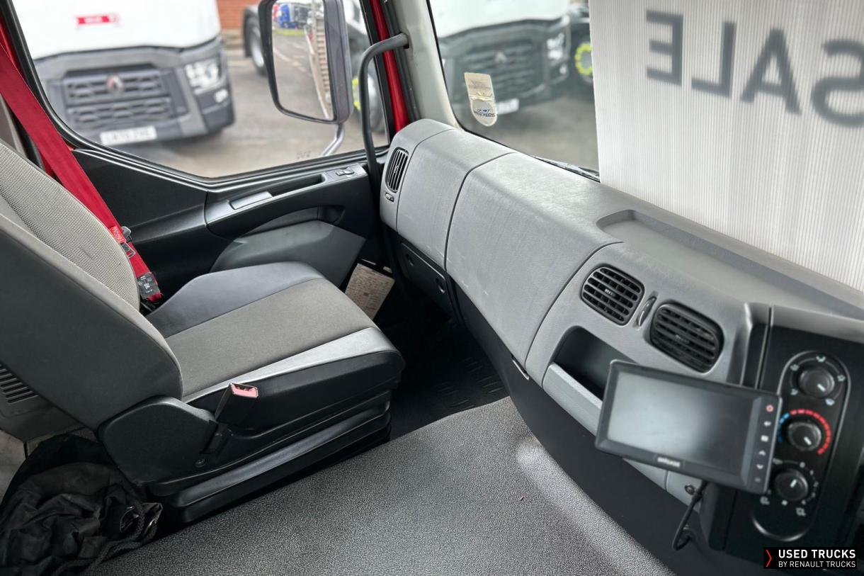 Renault Trucks D Wide 320