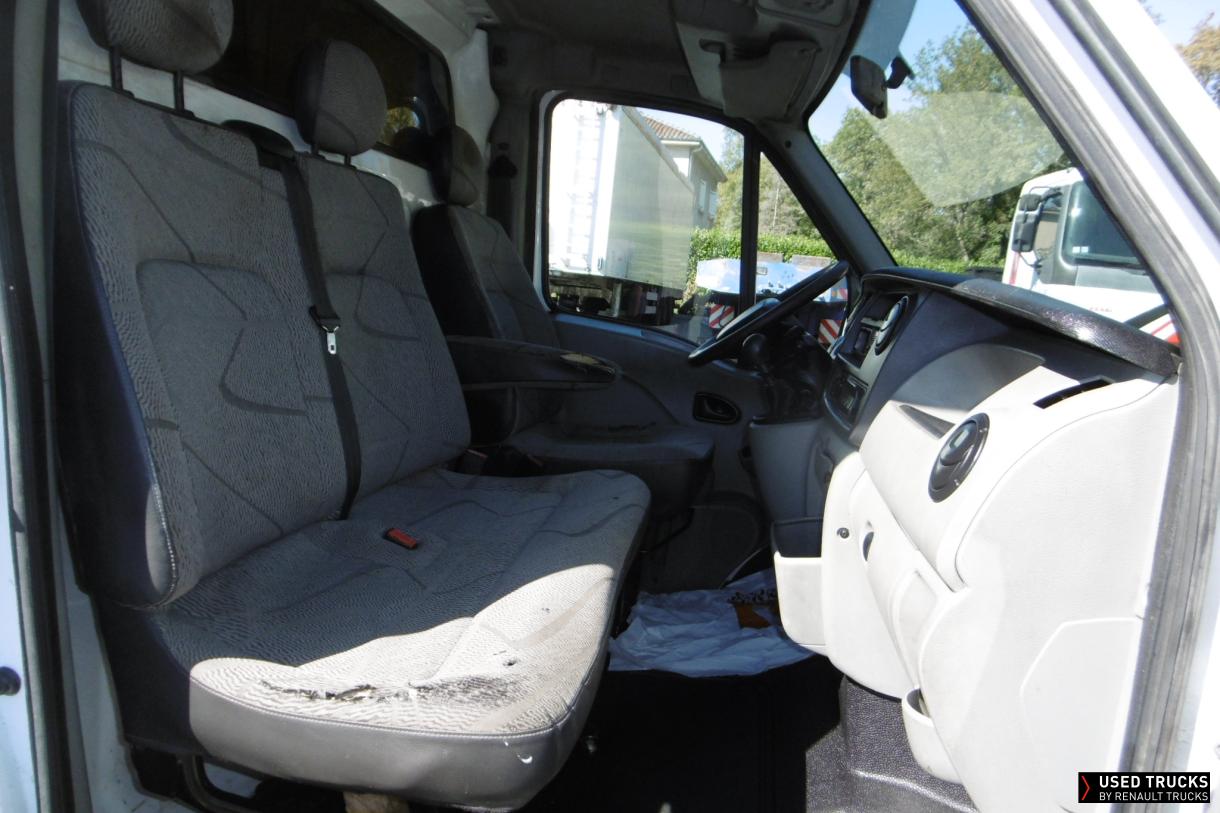 Renault Trucks Master 120