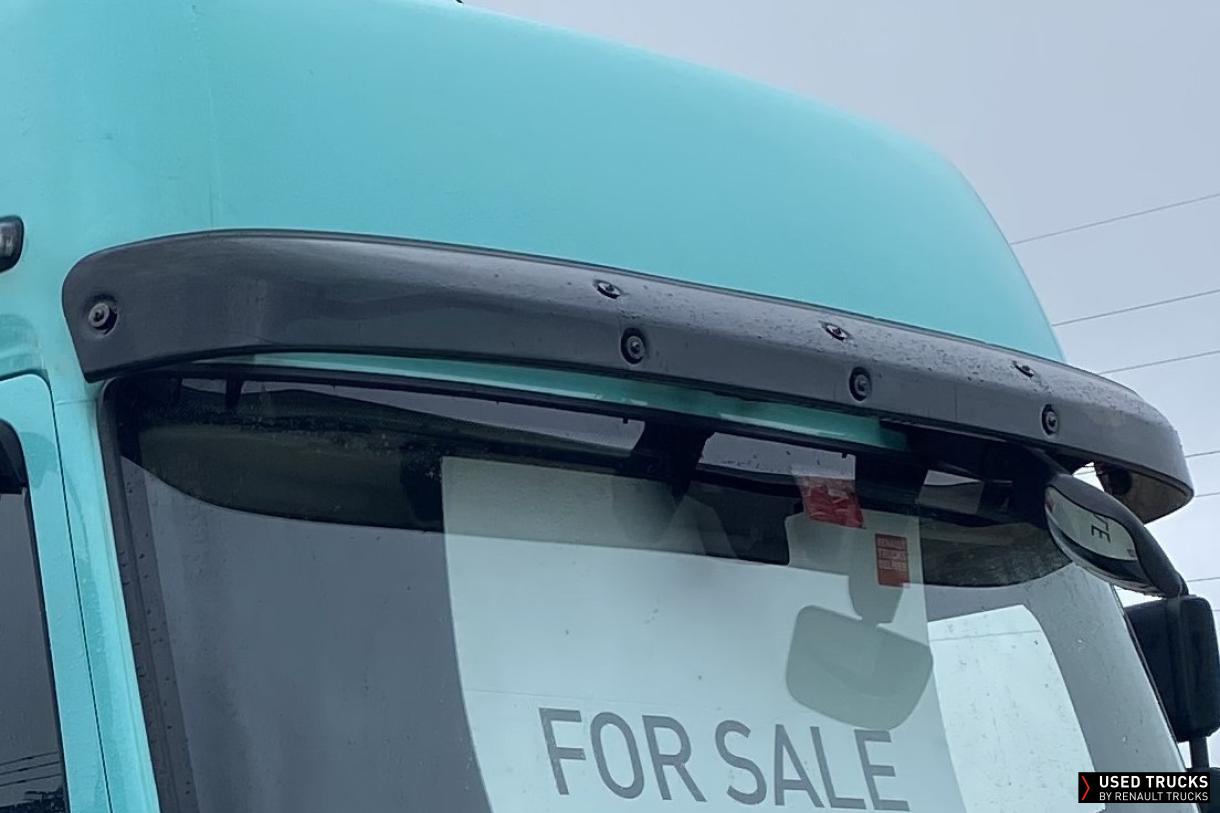 Renault Trucks D Wide 320