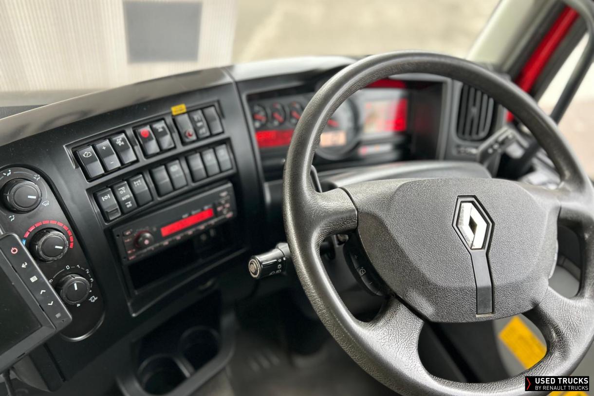Renault Trucks D Wide 320