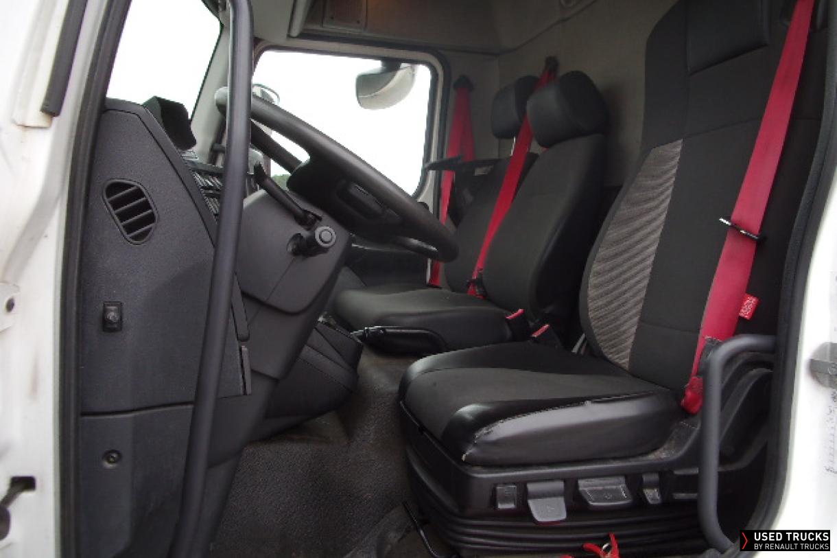 Renault Trucks D 240
