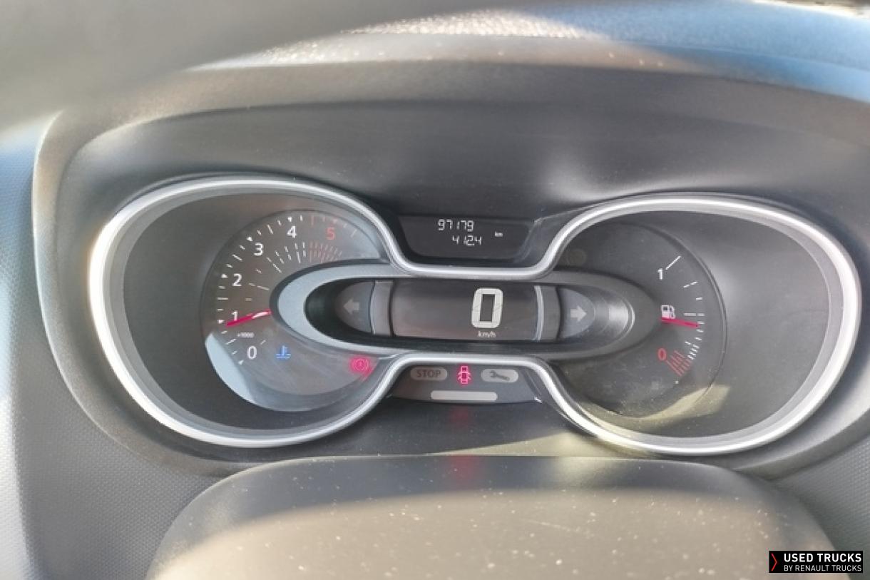 Renault Trafic 145