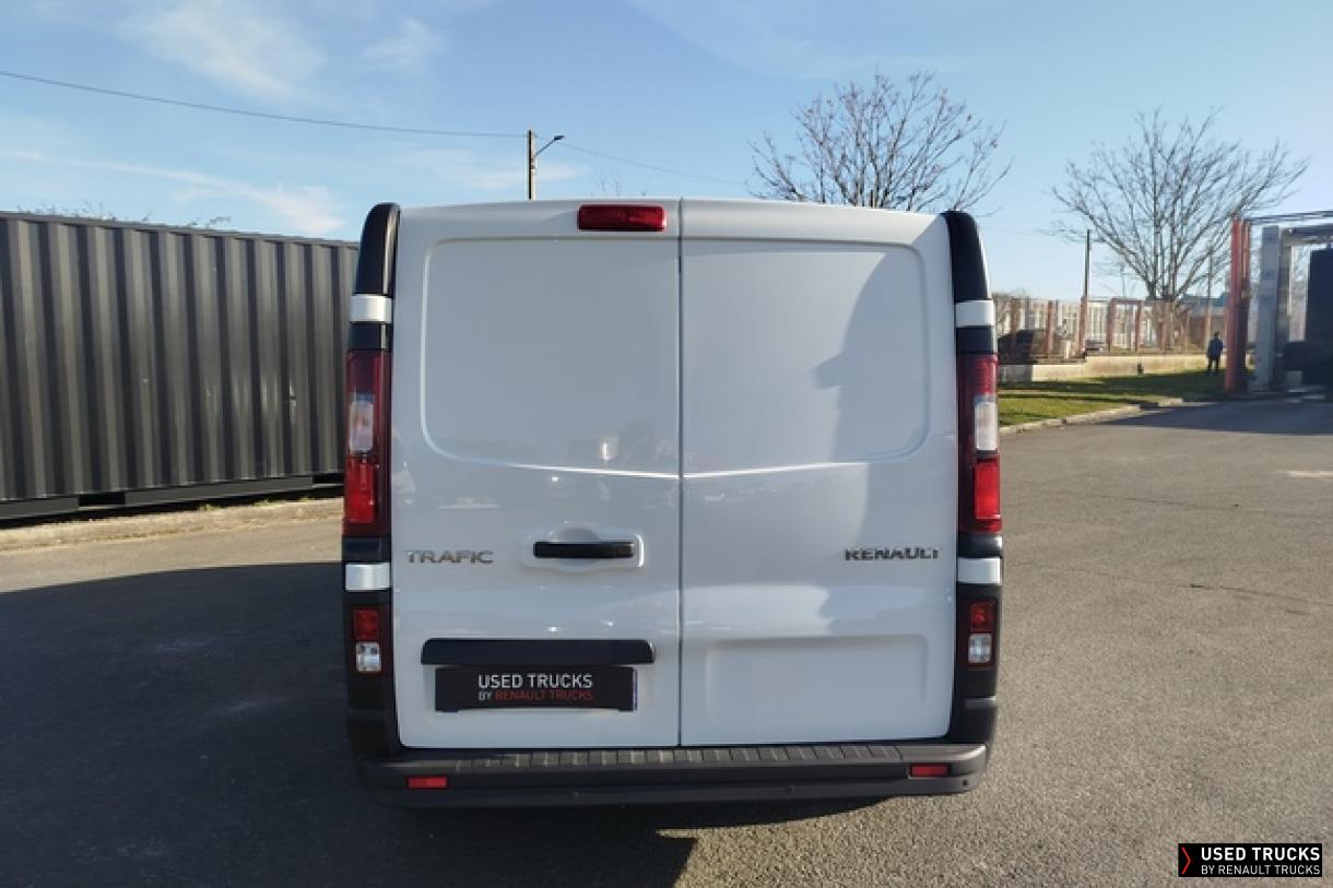 Renault Trafic 145