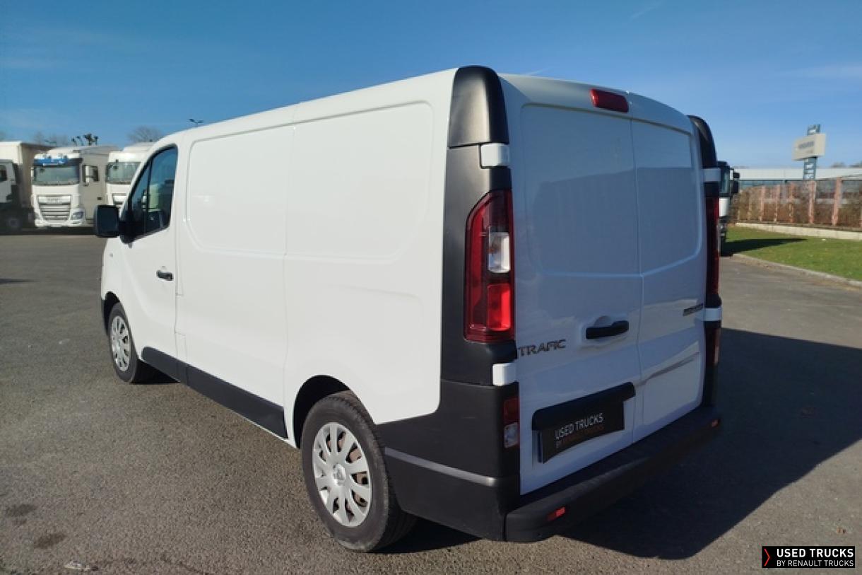Renault Trafic 145