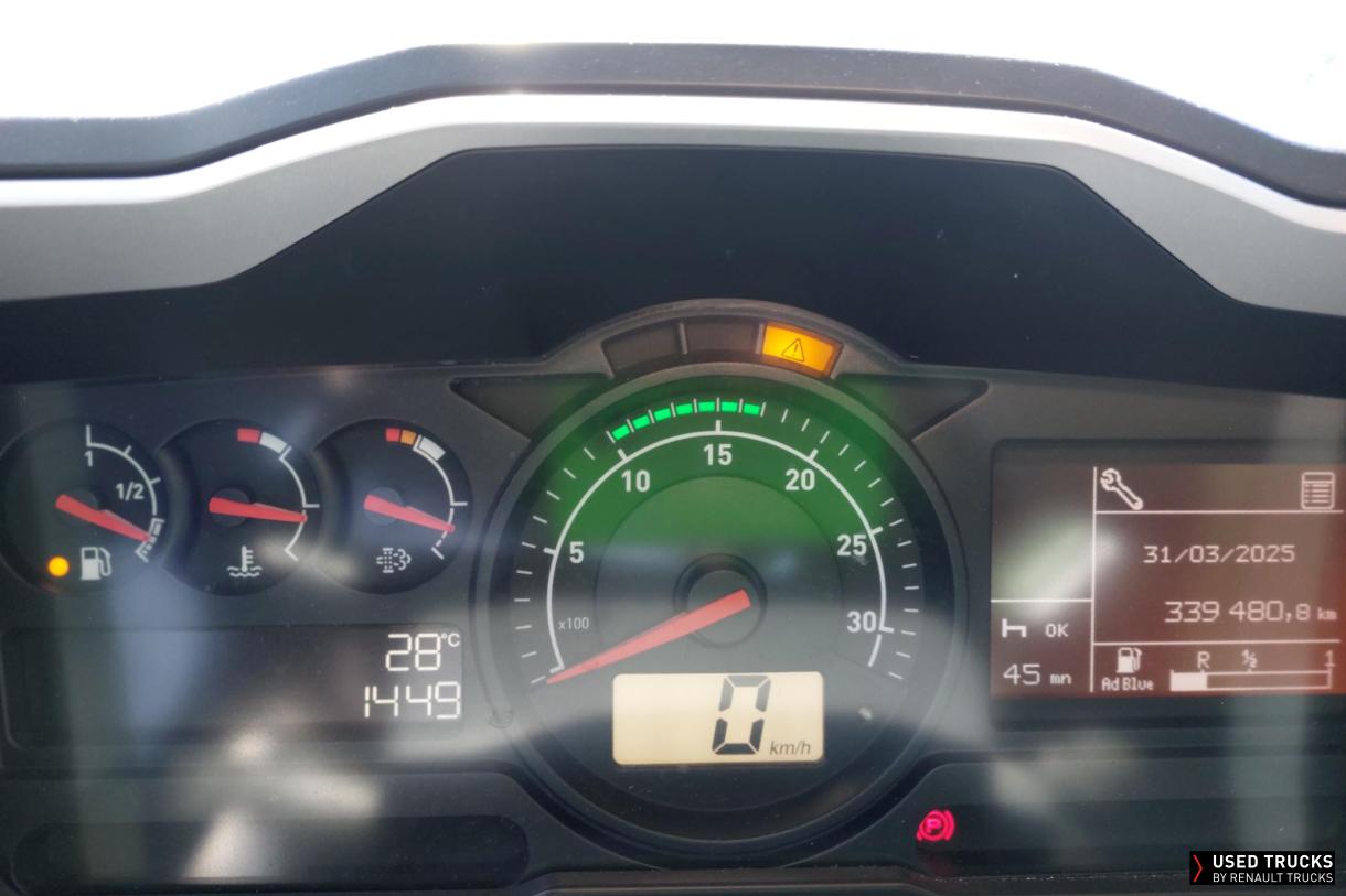 Renault Trucks D Wide 320