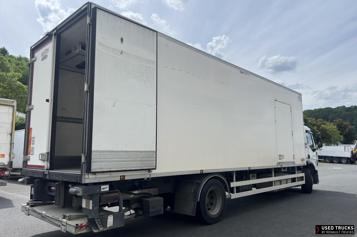 Renault Trucks D Wide 320
