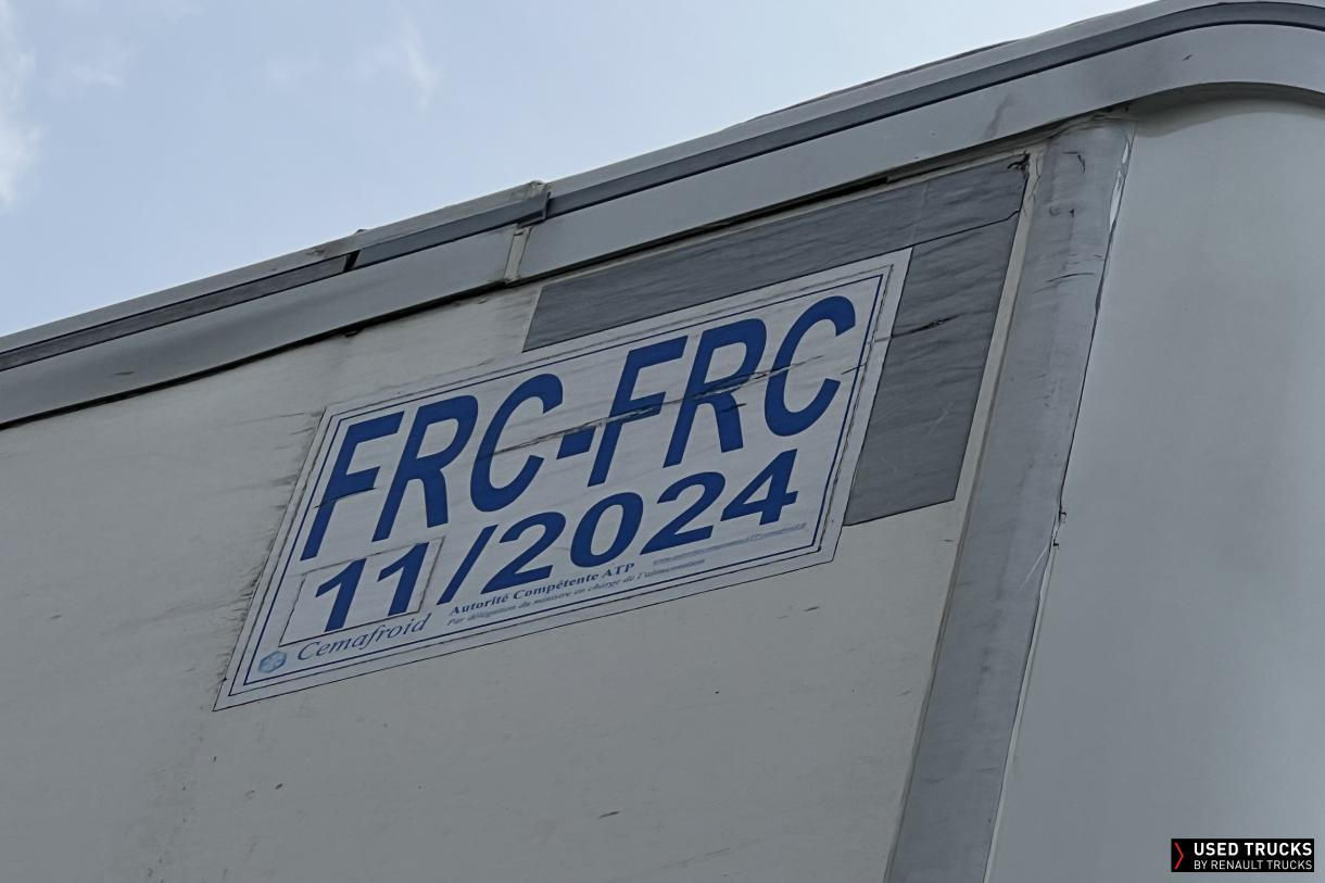 Renault Trucks D Wide 320