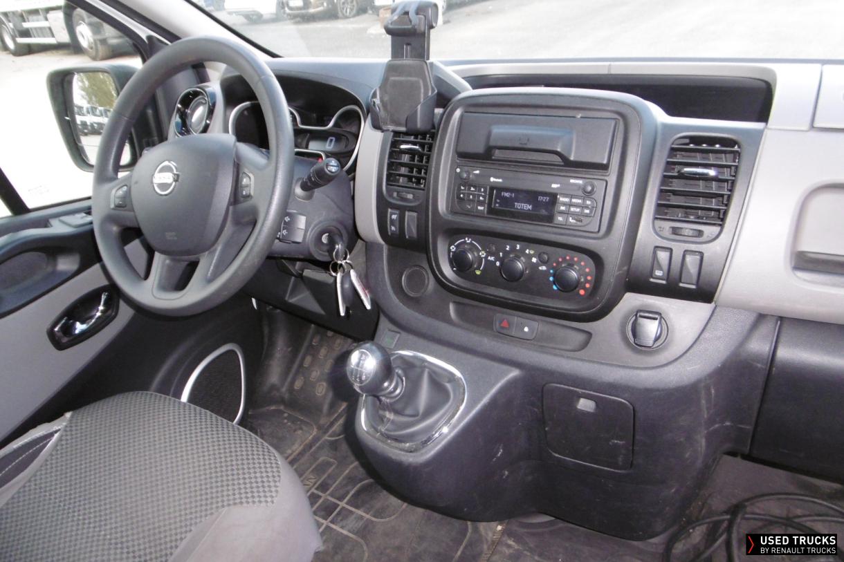 Renault Trucks NV300 