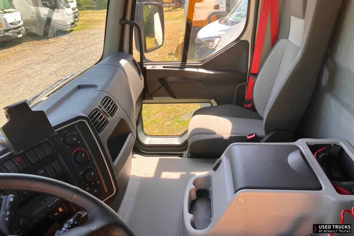 Renault Trucks D Wide 320