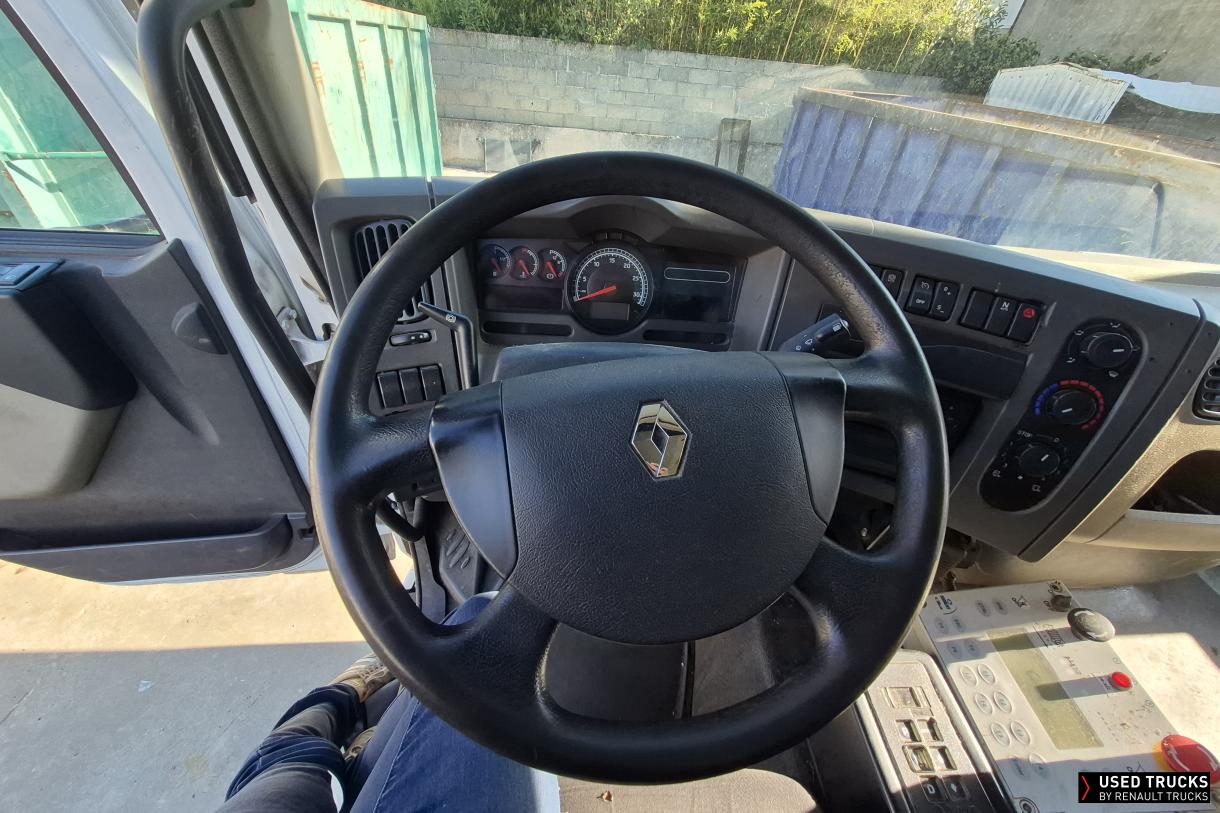 Renault Trucks Premium Distribution 270