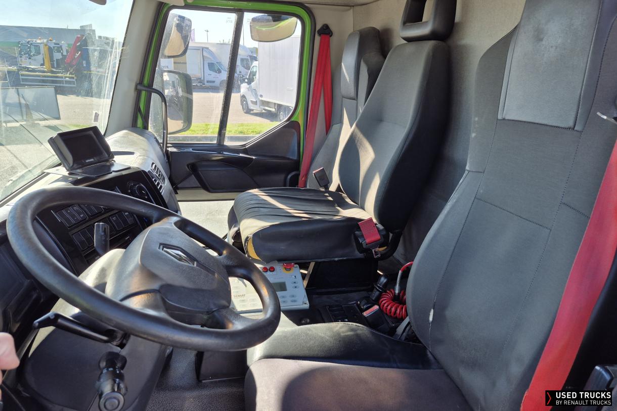 Renault Trucks D Wide 320
