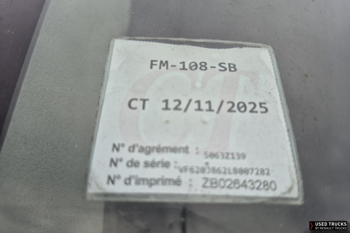 Renault Trucks D Wide 320