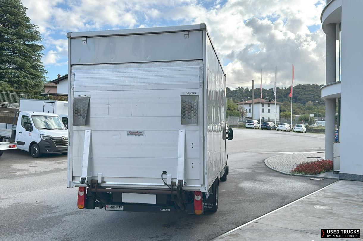 Renault Master 135