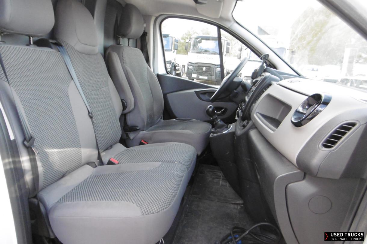 Nissan NV300 120