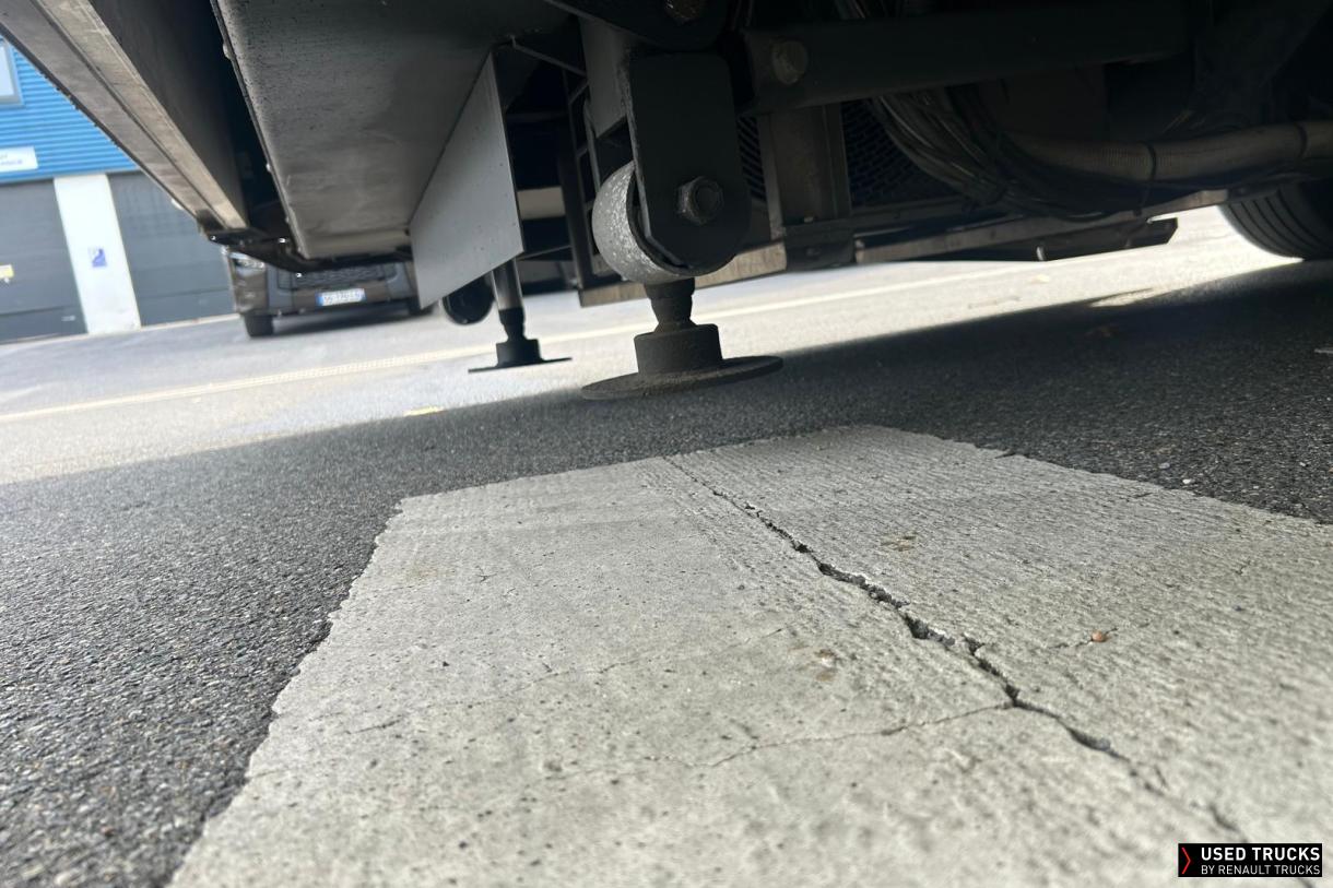 Mercedes-Benz Actros 530