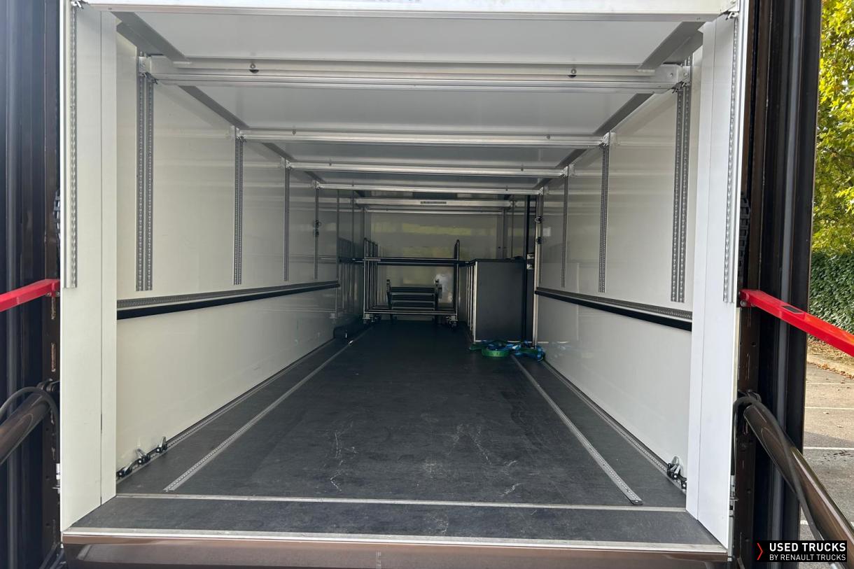 Mercedes-Benz Actros 530