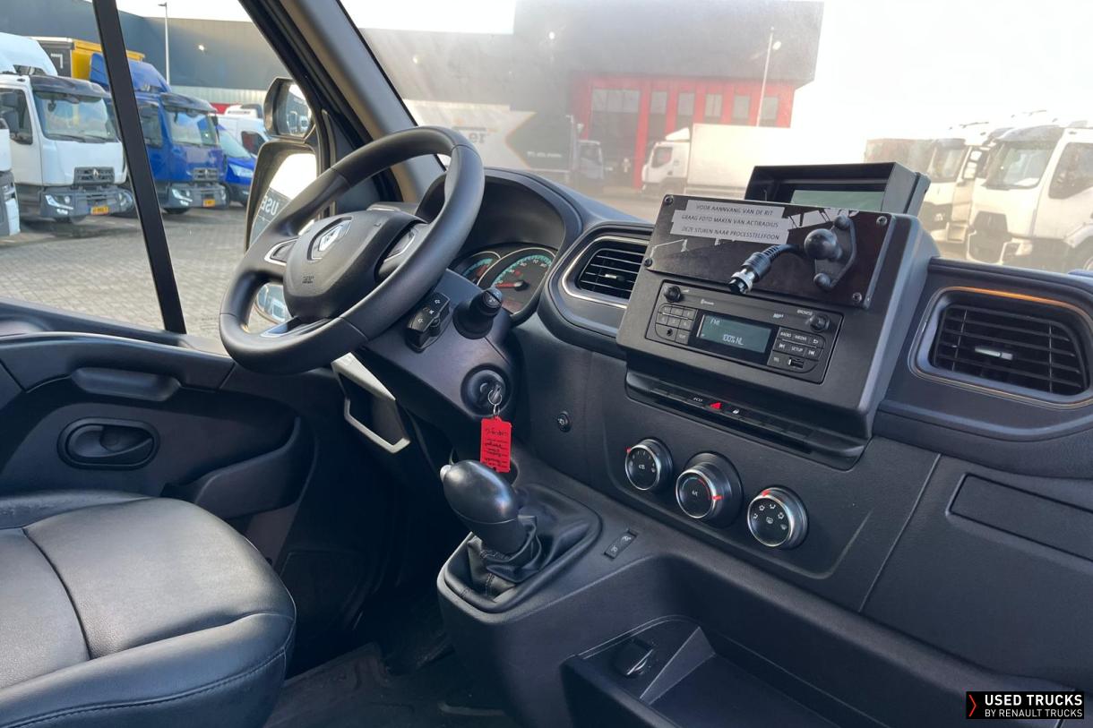 Renault Trucks Master 76
