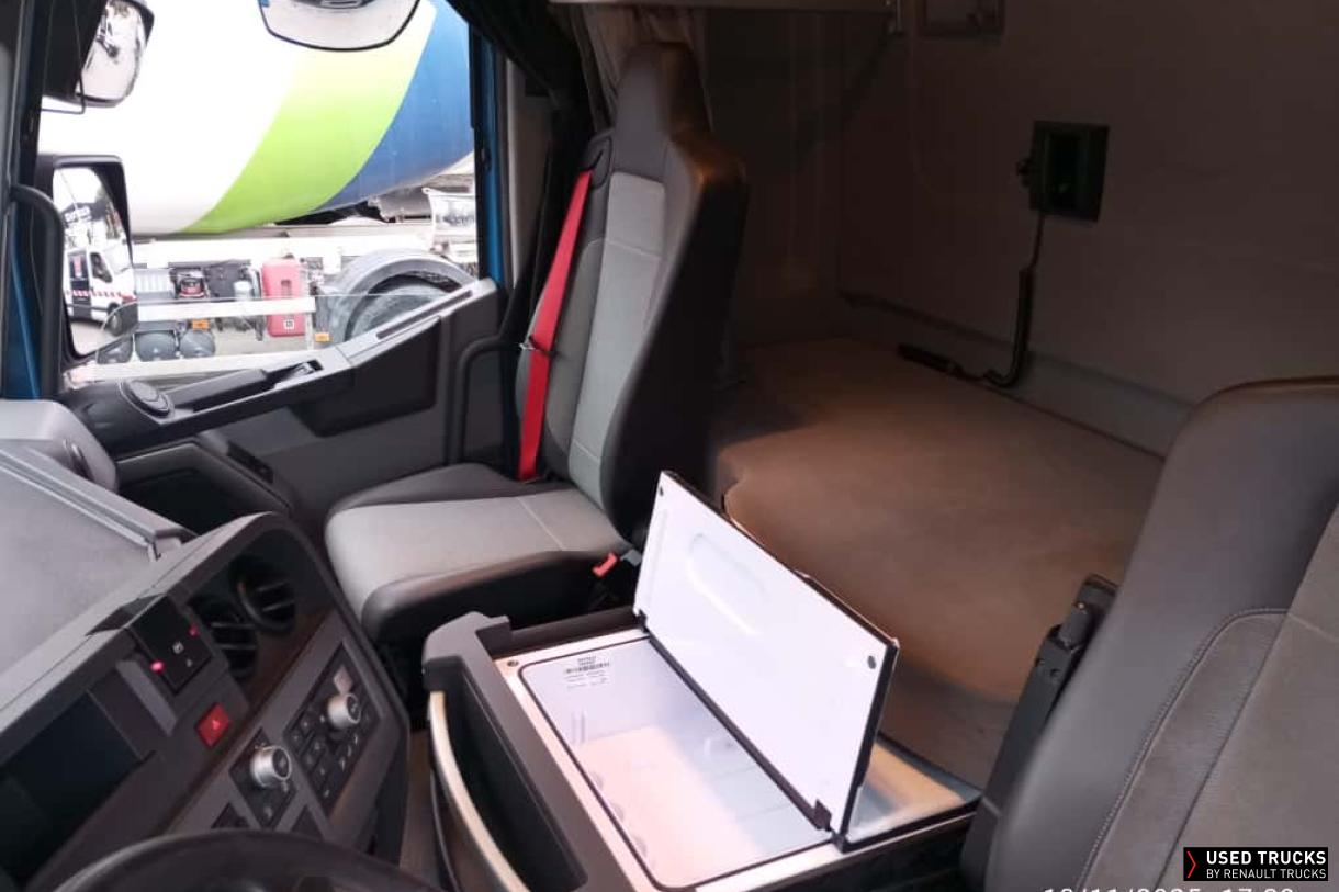 Renault Trucks T 440