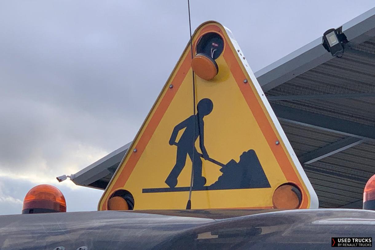 Renault Trucks D 240