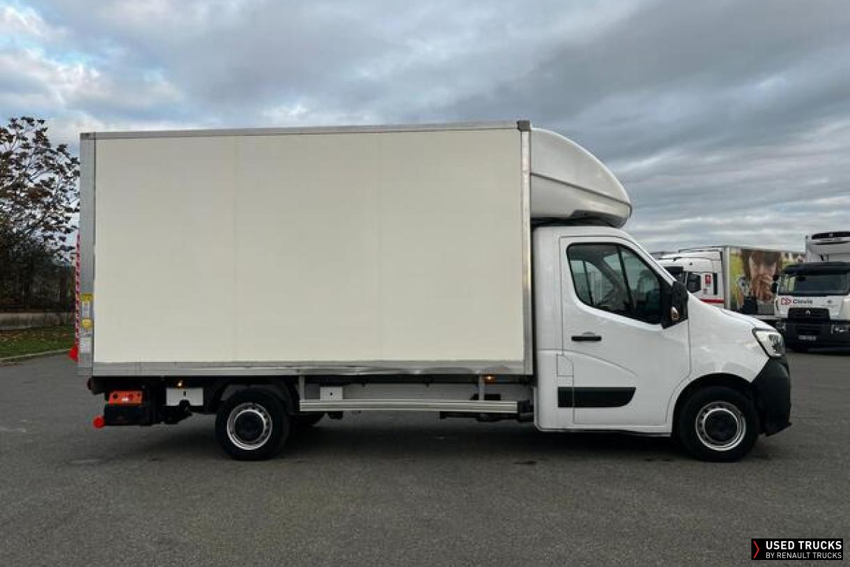 Renault Master 145