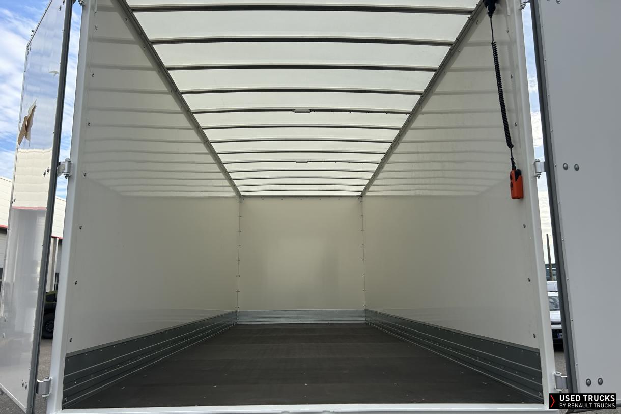 Renault Trucks D 240