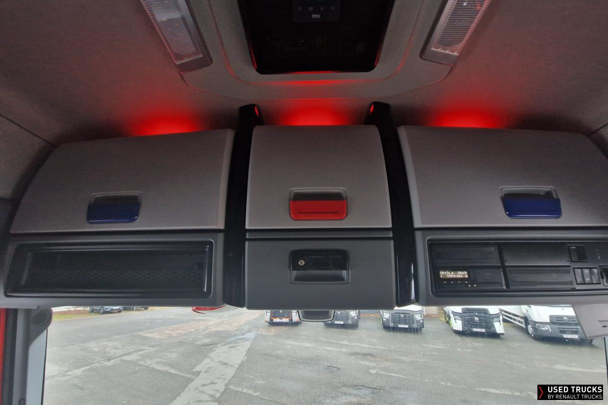 Renault Trucks T High 
