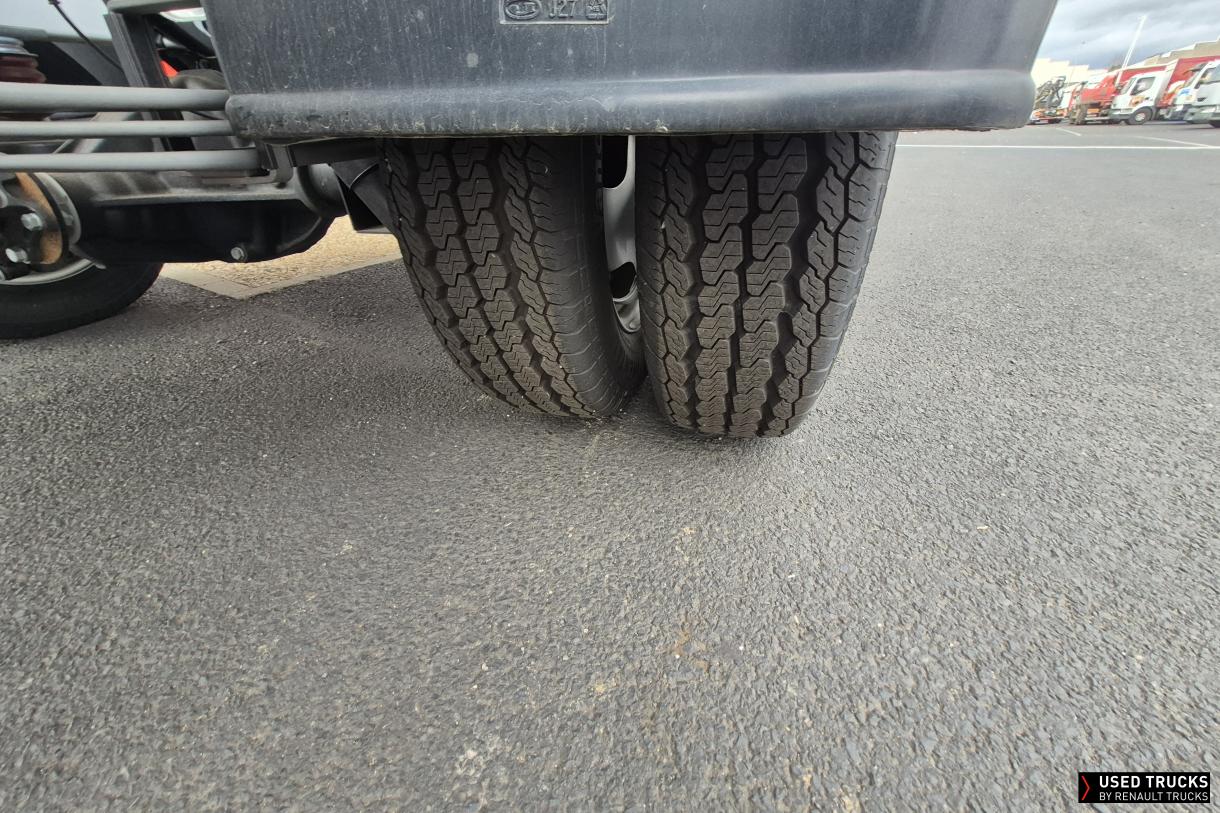 Renault Trucks Master 165