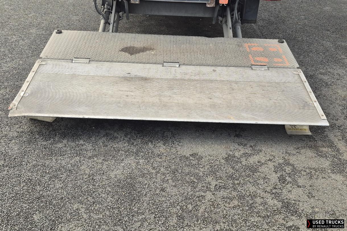 Renault Trucks D 240