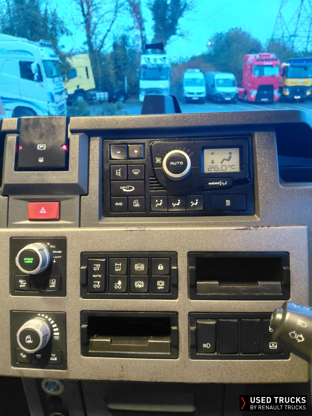 Renault Trucks T High 520