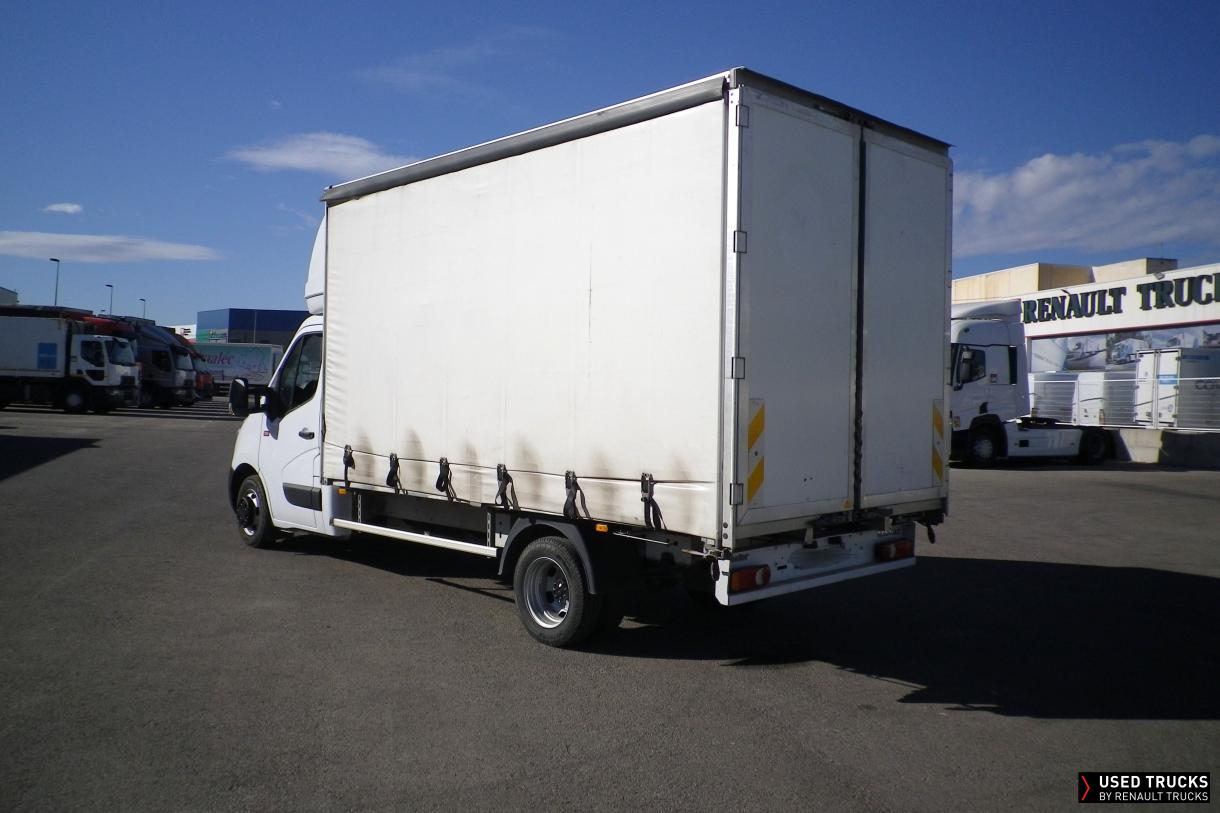 Renault Trucks Master 145