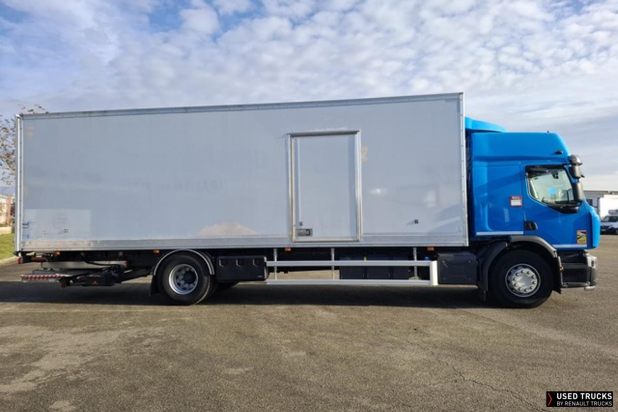 Renault Trucks D Wide 320