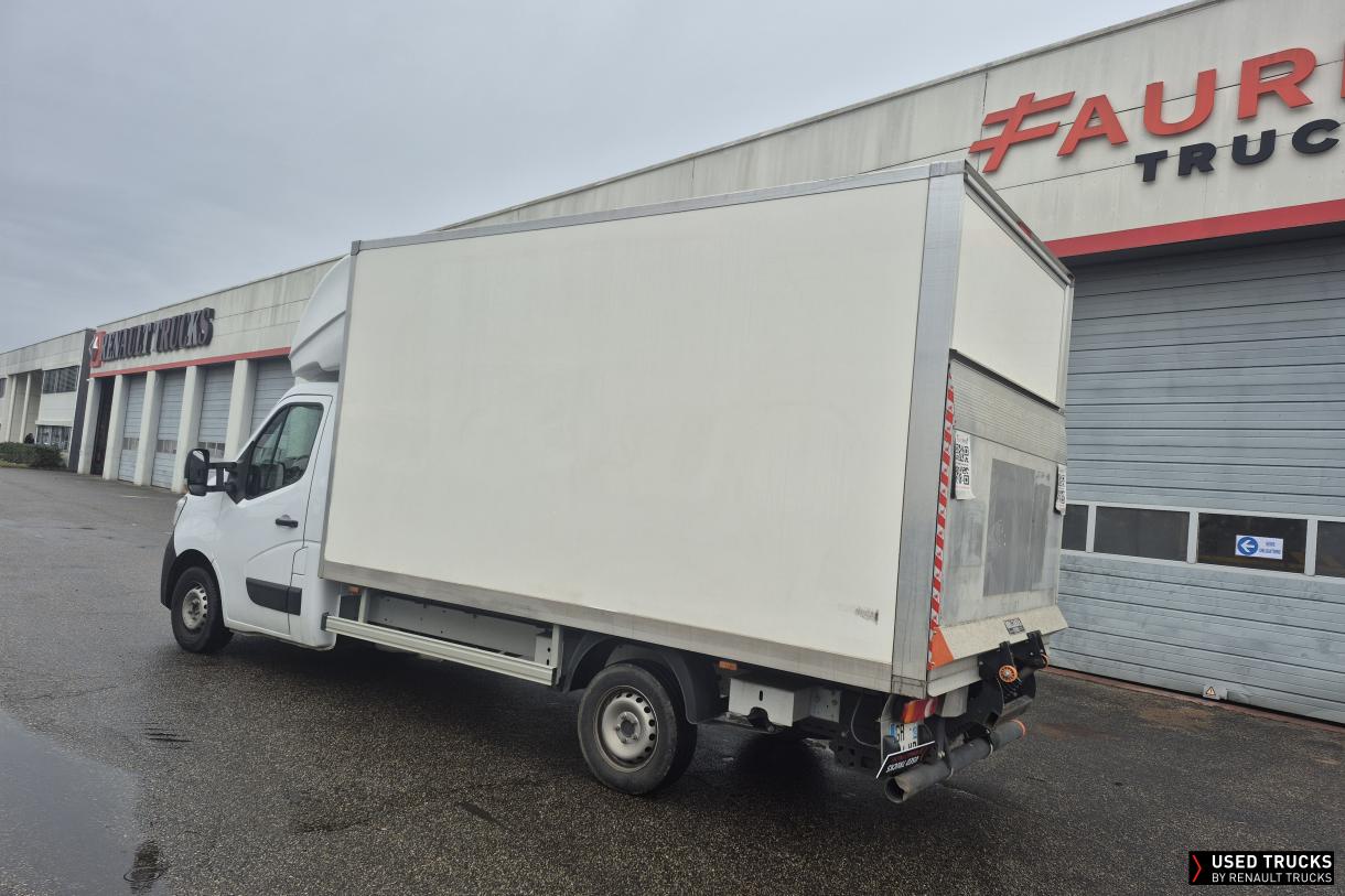 Renault Master 130