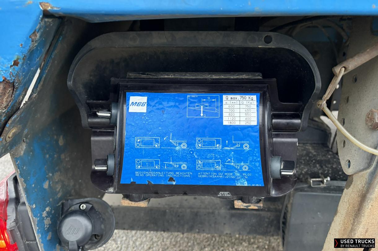 Renault Trucks D Wide 250