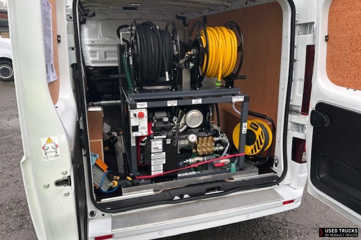 Renault Trucks Trafic 