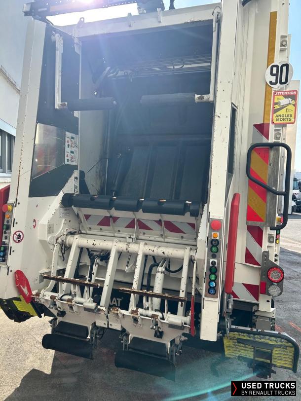 Renault Trucks D Wide 320