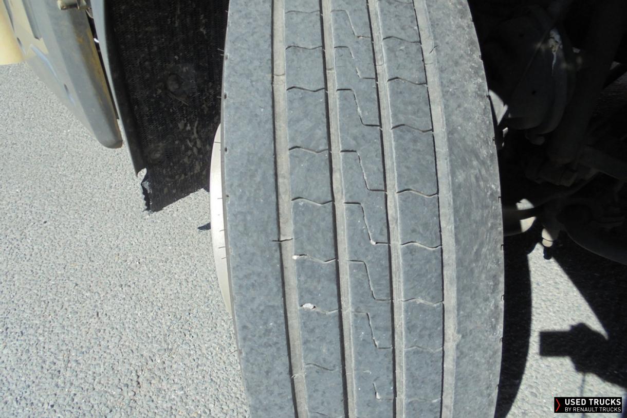 Renault Trucks D 210