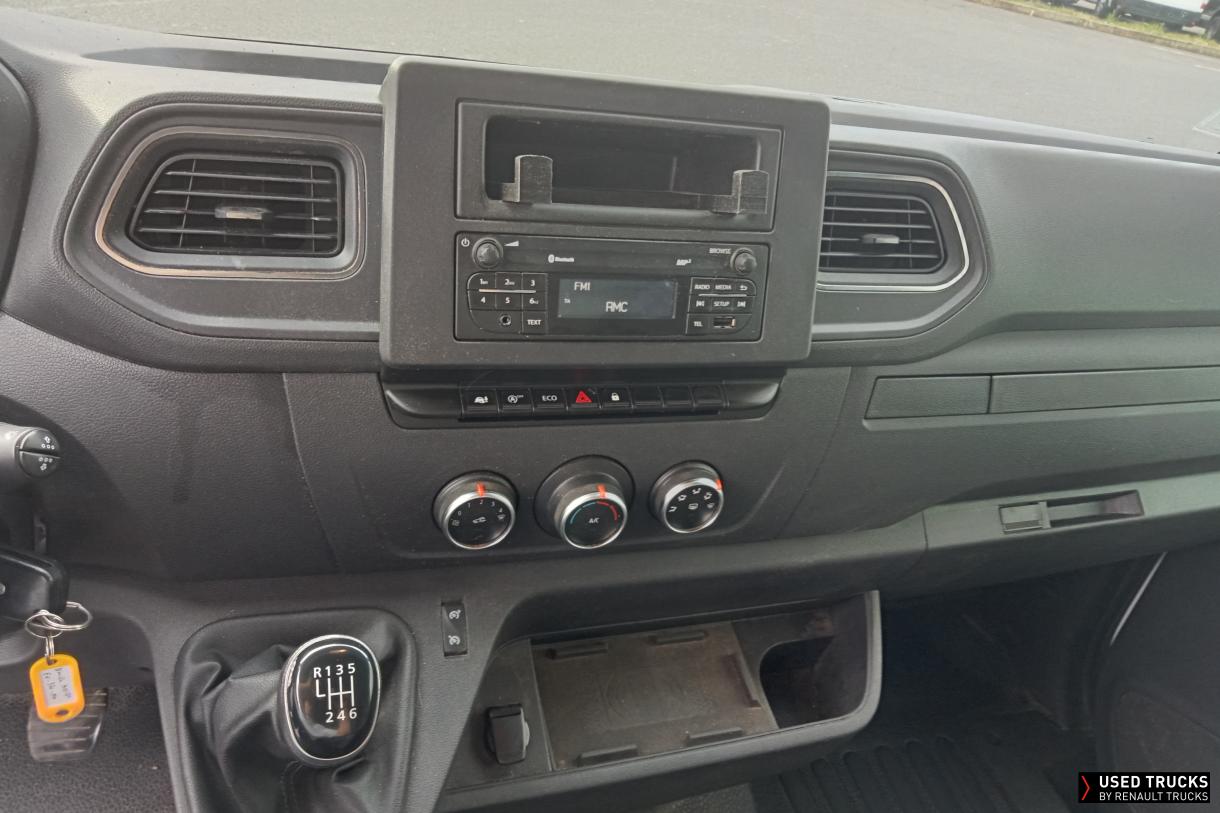 Renault Trucks Master 145