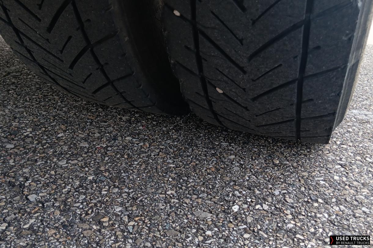 Renault Trucks D 280