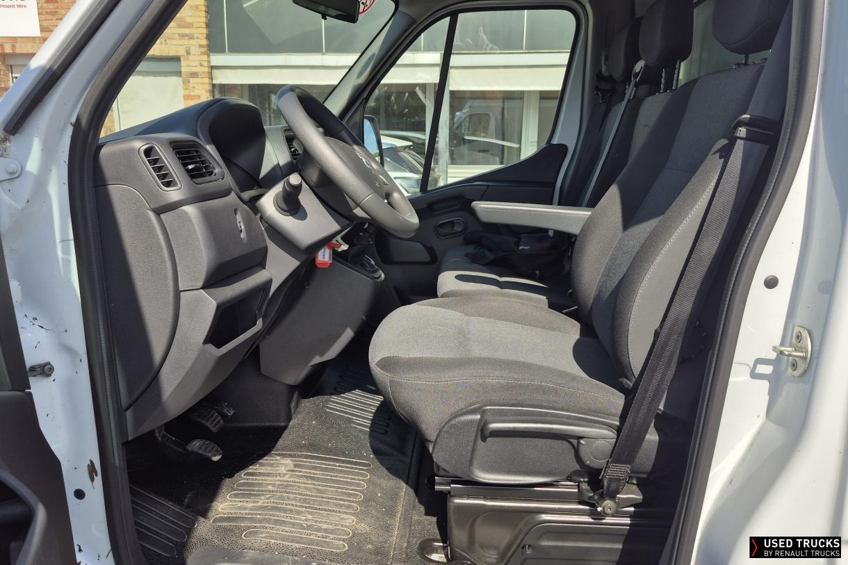 Renault Trucks Master 145