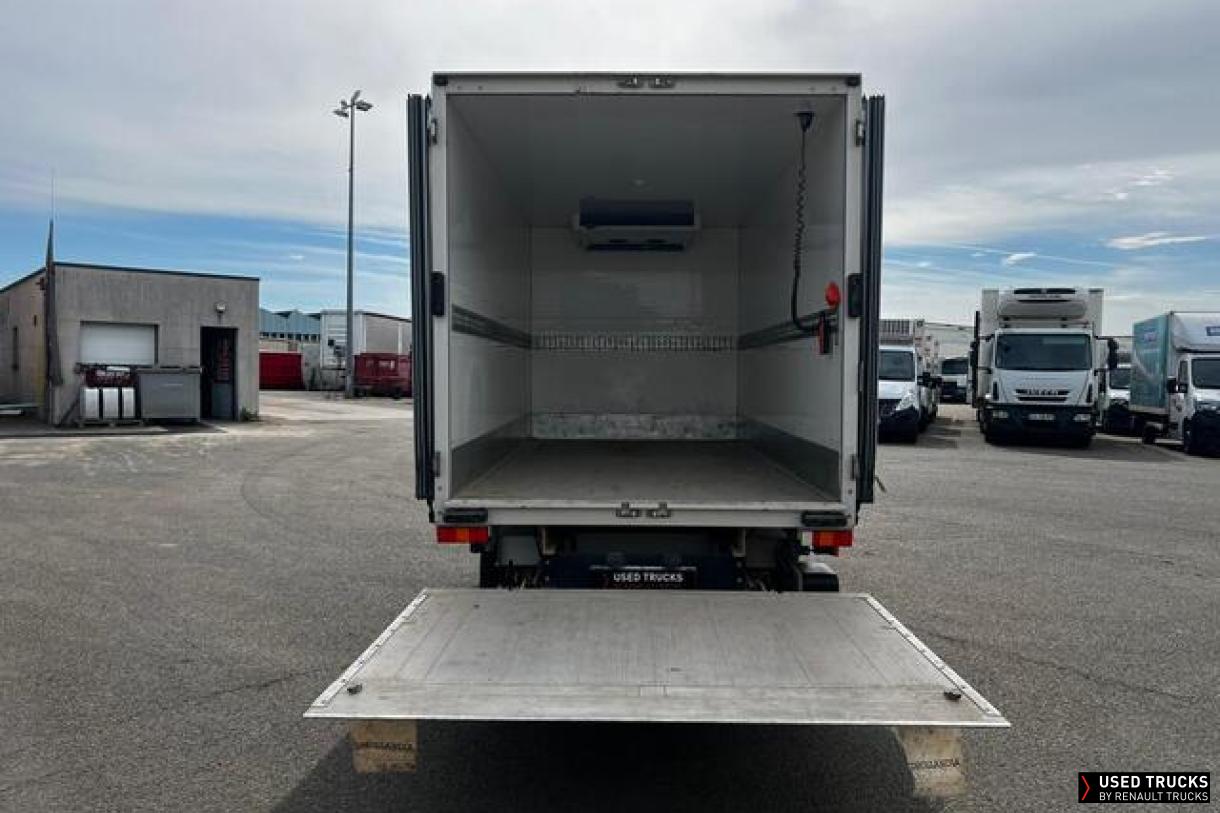 Renault Trucks Master 145