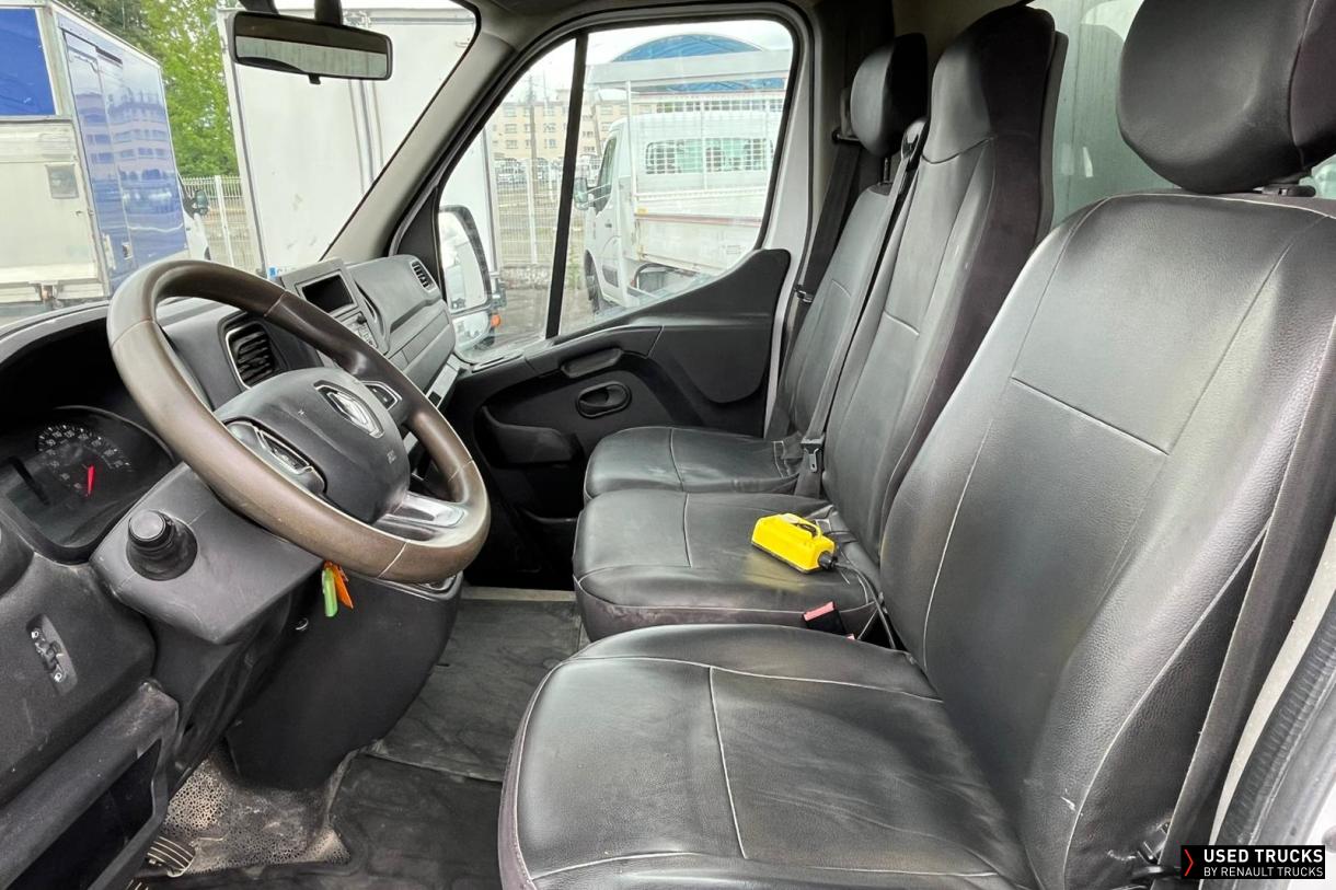 Renault Master 145