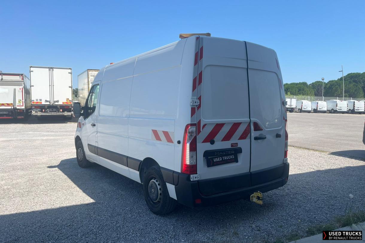 Renault Trucks Master 130