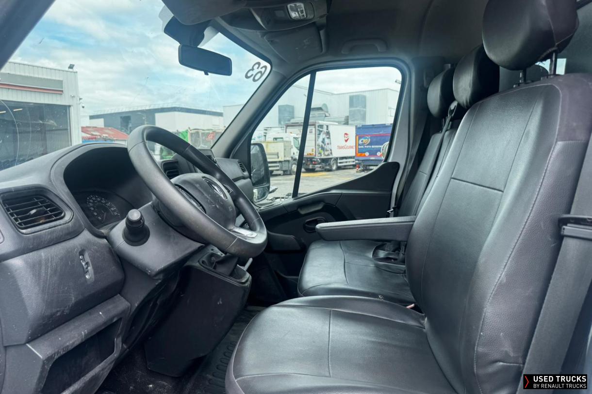 Renault Master 145