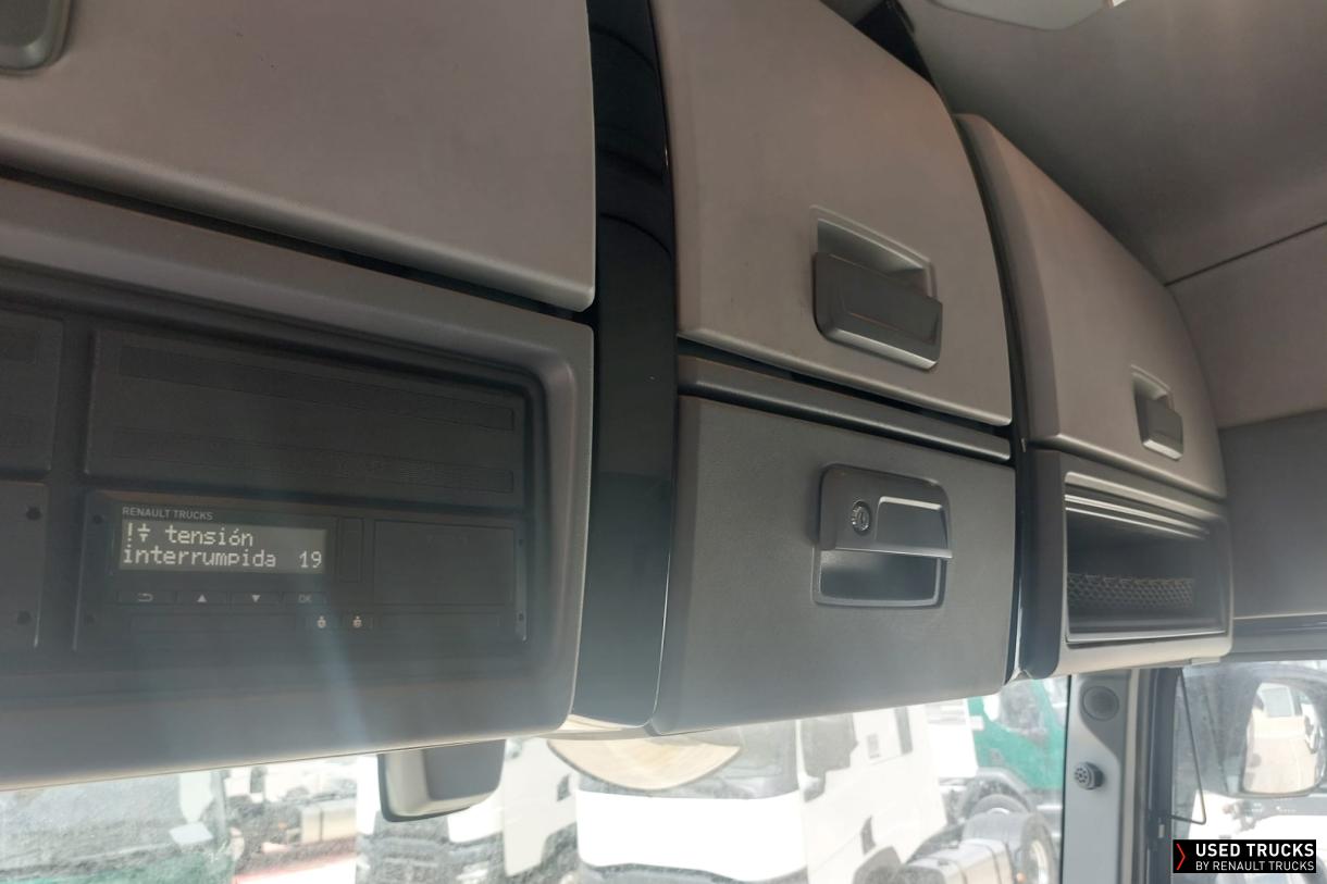 Renault Trucks T 440