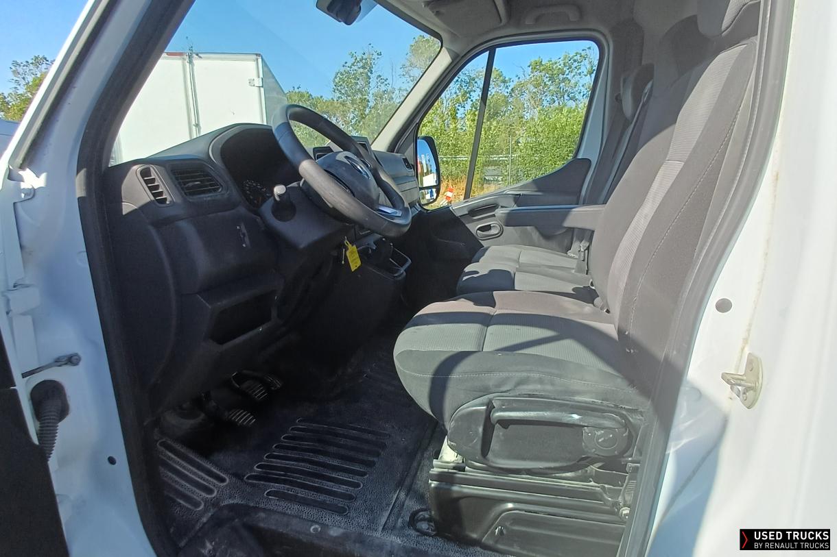 Renault Trucks Master 145
