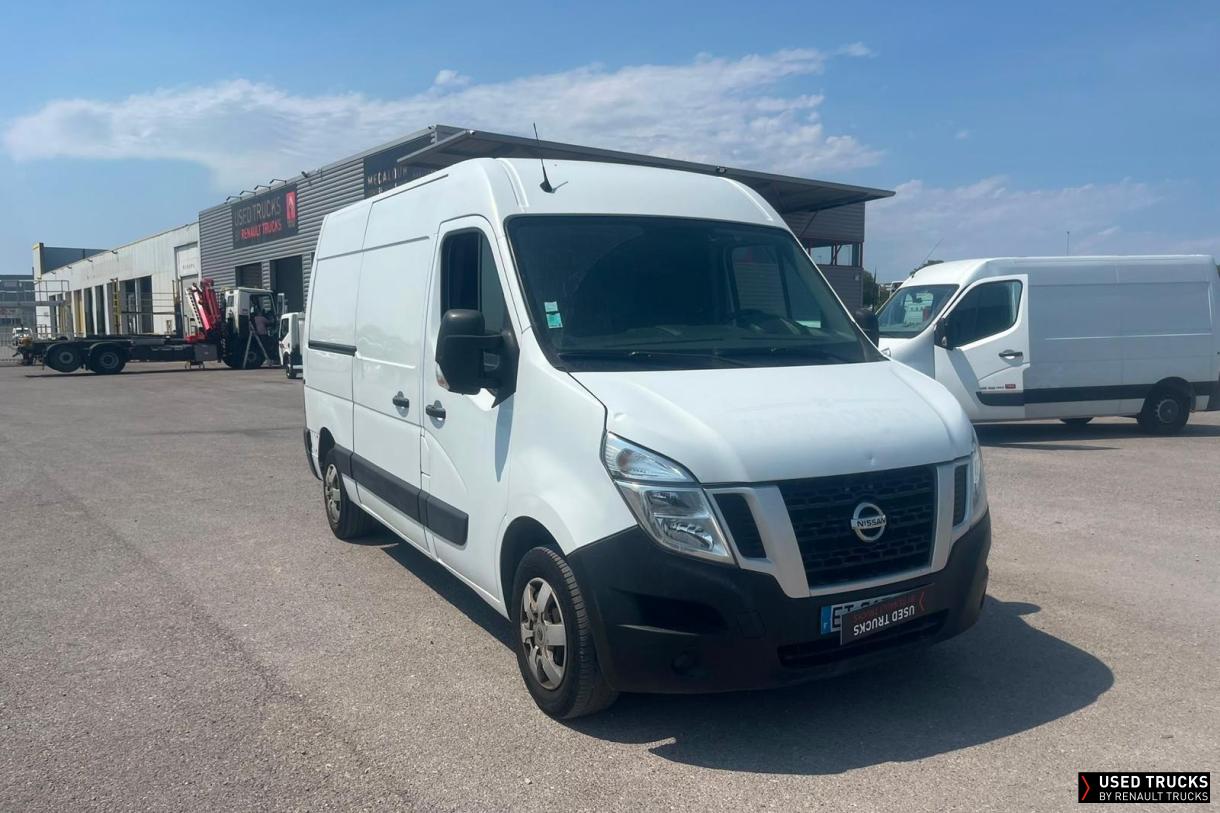 Nissan NV400 